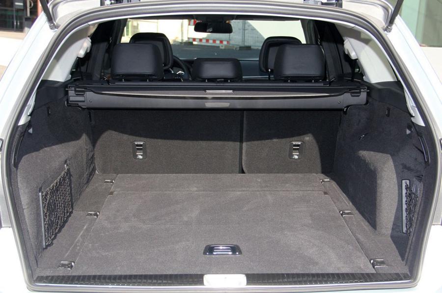  Mercedes-Benz E300 BlueTEC Hybrid 2012 года  (фото 7 из 60)